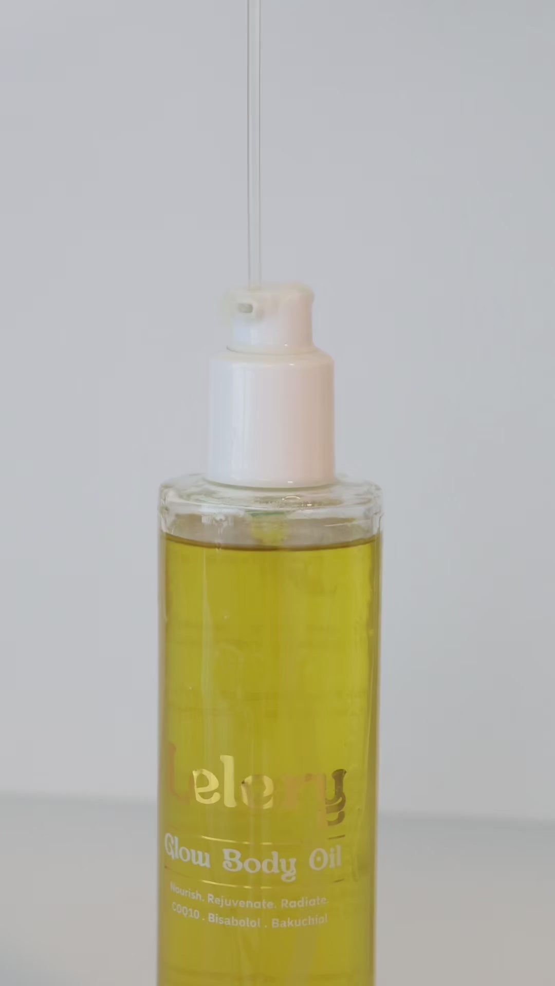 Fast-absorbing formula of Lelery Glow Body Oil for instant skin glow.